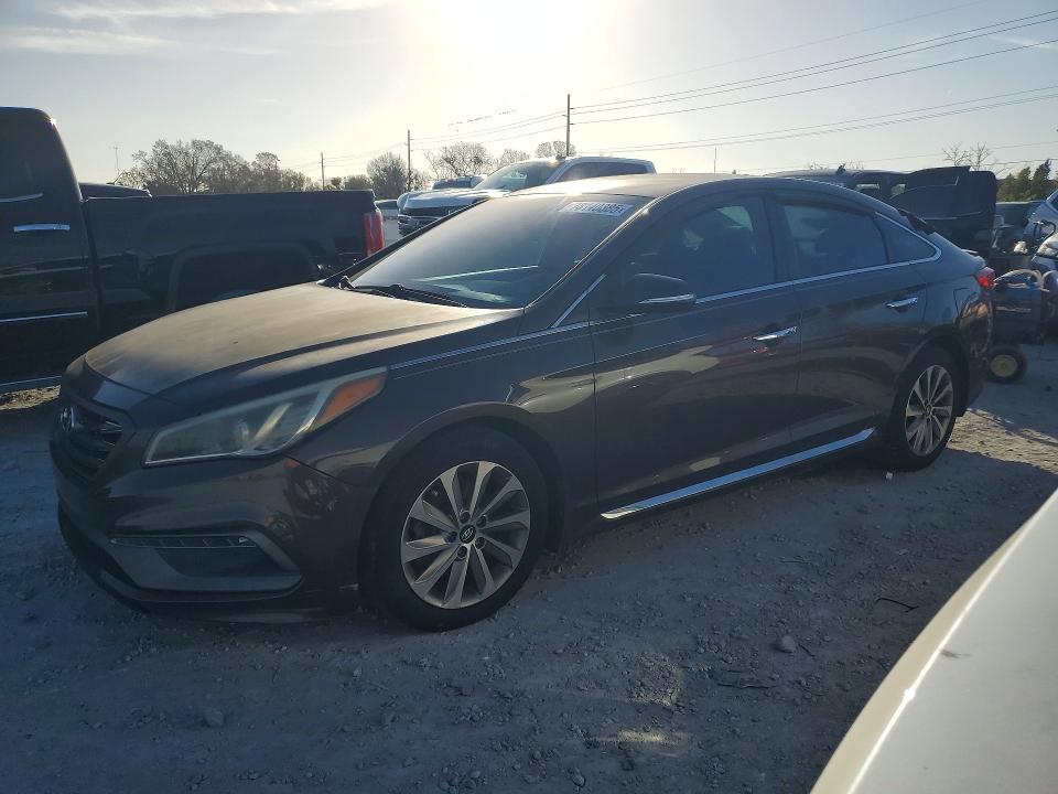 2015 HYUNDAI SONATA — VIN 5NPE34AF7FH199812