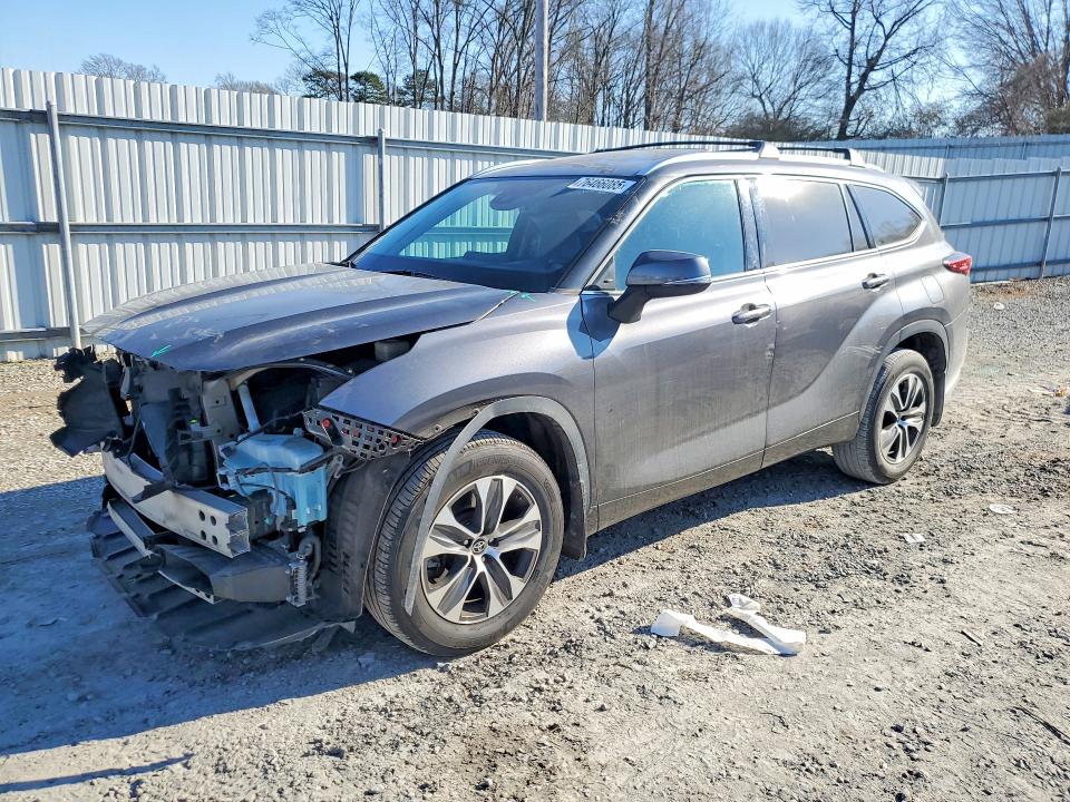 2021 TOYOTA HIGHLANDER — VIN 5TDGZRBH4MS072429