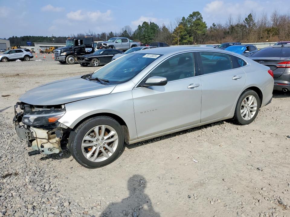 2018 CHEVROLET MALIBU — VIN 1G1ZD5ST5JF270574