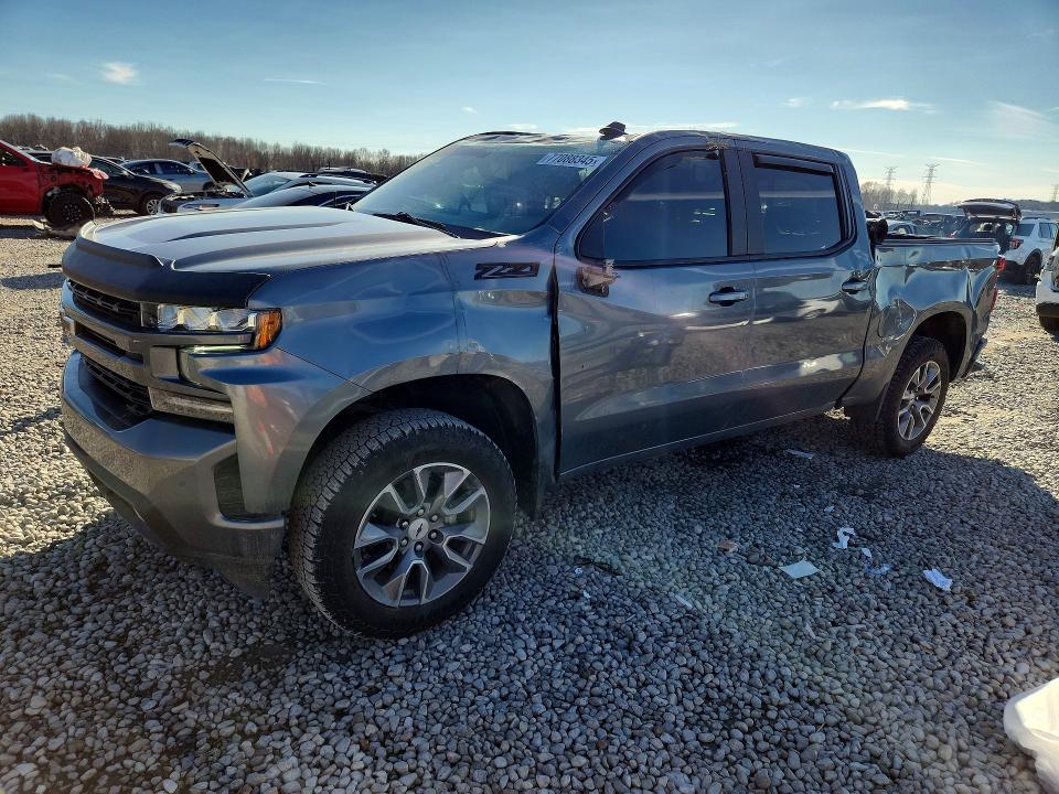 2021 CHEVROLET SILVERADO — VIN 1GCUYEED4MZ174335