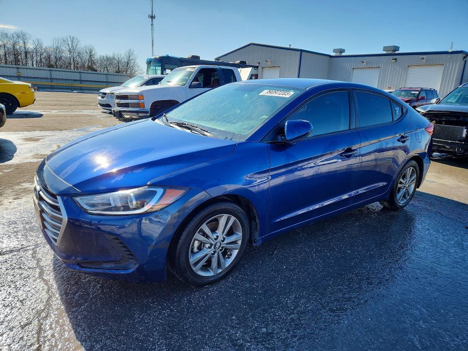 2018 HYUNDAI ELANTRA — VIN 5NPD84LF0JH231275