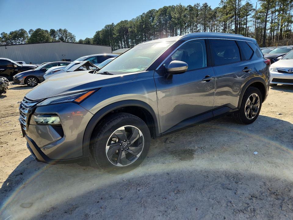 2024 NISSAN ROGUE — VIN 5N1BT3BA8RC670703