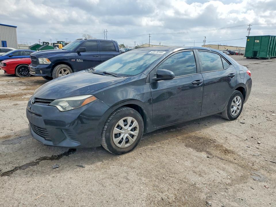 2015 TOYOTA COROLLA — VIN 5YFBURHE9FP213190