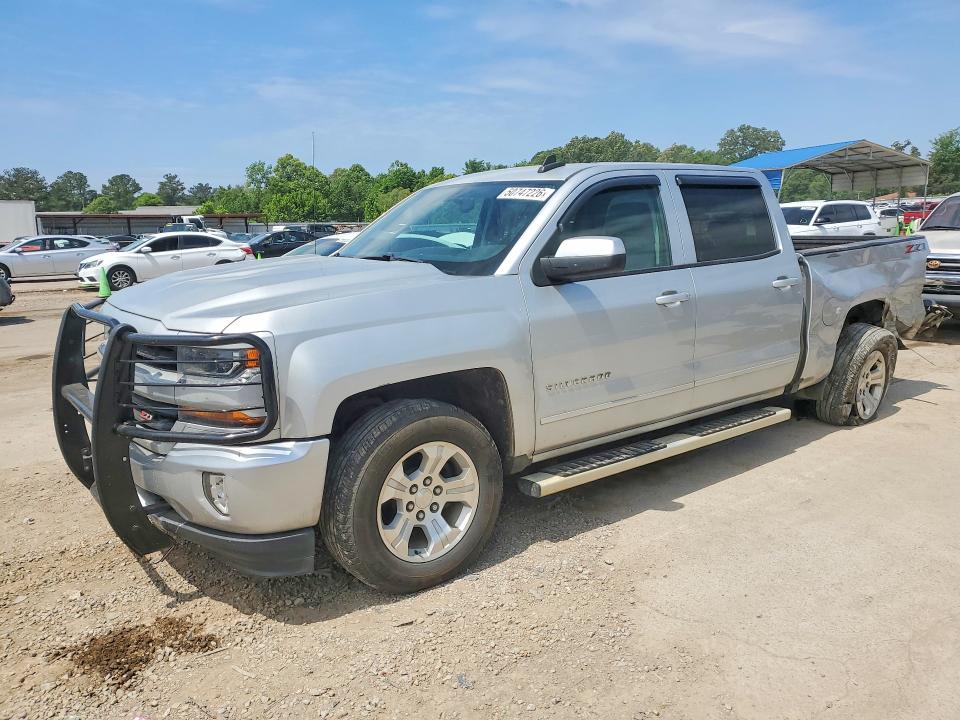 2018 CHEVROLET SILVERADO — VIN 3GCUKREC2JG463662