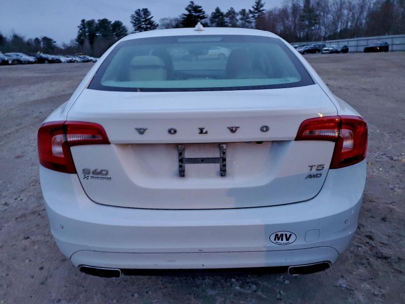 YV1612TK5G2391686
