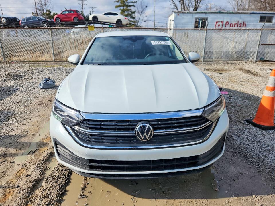 3VW5M7BU2RM102006