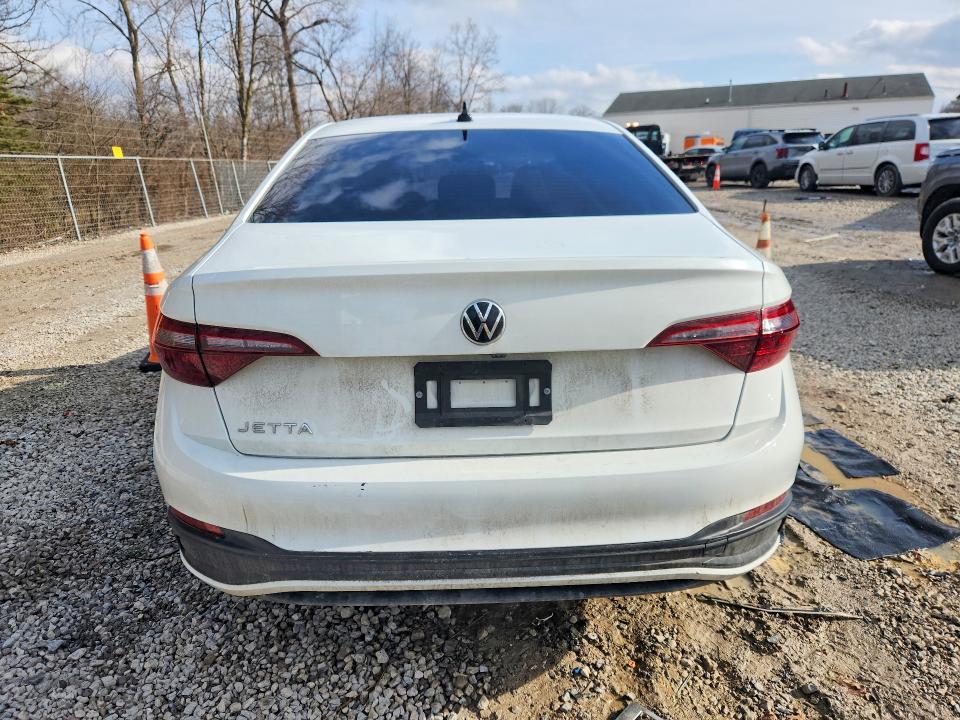 3VW5M7BU2RM102006