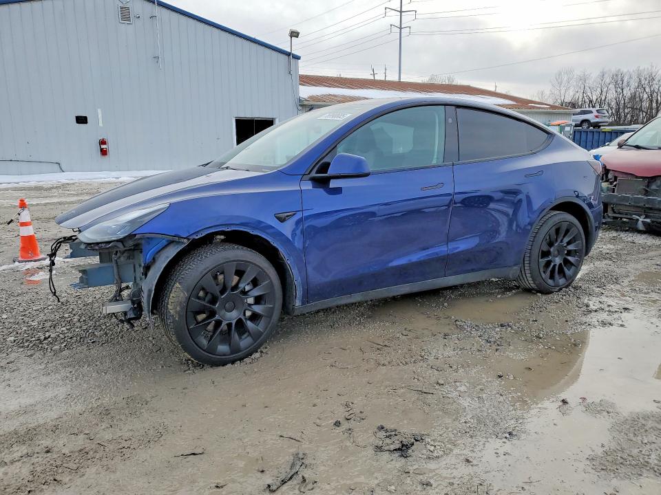 2023 TESLA MODEL Y — VIN 7SAYGDEE3PF828407