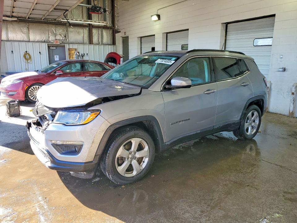 2018 JEEP COMPASS — VIN 3C4NJCBB1JT186641