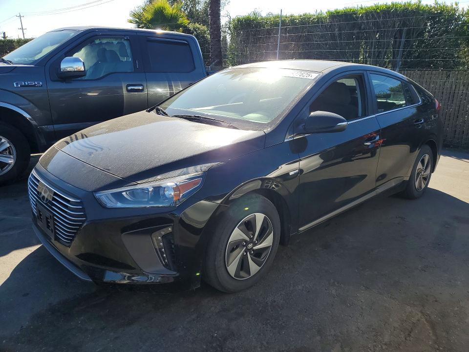 2019 HYUNDAI IONIQ — VIN KMHC75LC8KU139215