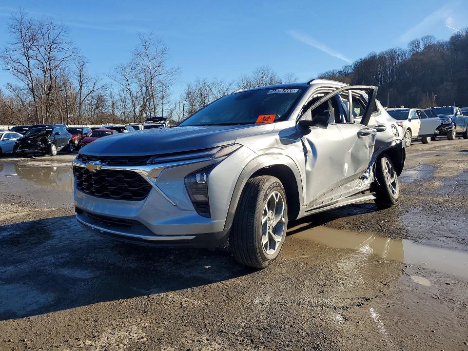 2025 CHEVROLET TRAX — VIN KL77LHEP6SC145679