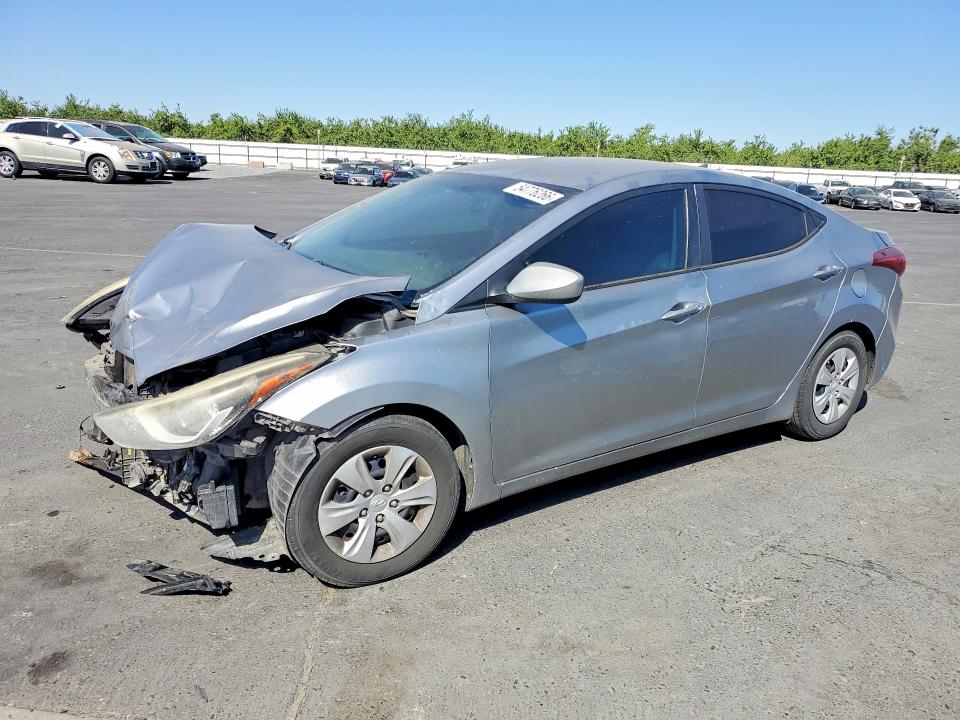 2016 HYUNDAI ELANTRA — VIN 5NPDH4AE6GH770325