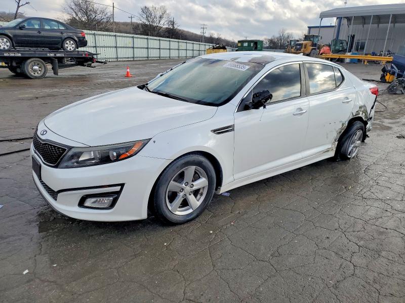 2015 KIA OPTIMA — VIN 5XXGM4A77FG359908