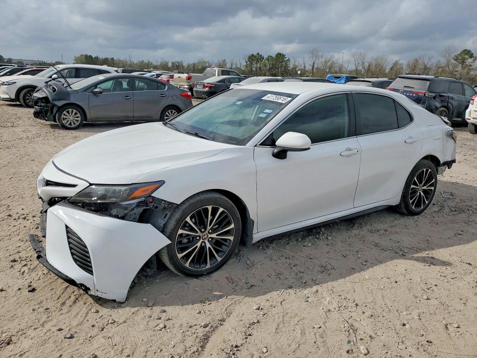 2020 TOYOTA CAMRY — VIN 4T1G11AK1LU366527