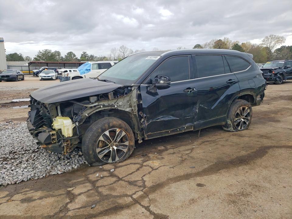2021 TOYOTA HIGHLANDER — VIN 5TDGZRAH4MS046818
