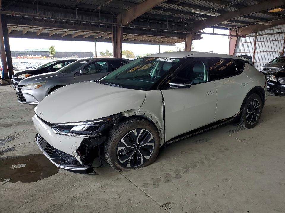 2022 KIA EV6 — VIN KNDC3DLC5N5029070