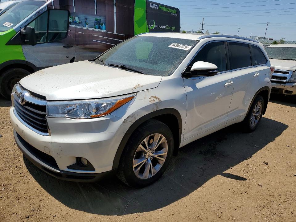 2015 TOYOTA HIGHLANDER — VIN 5TDJKRFHXFS127585
