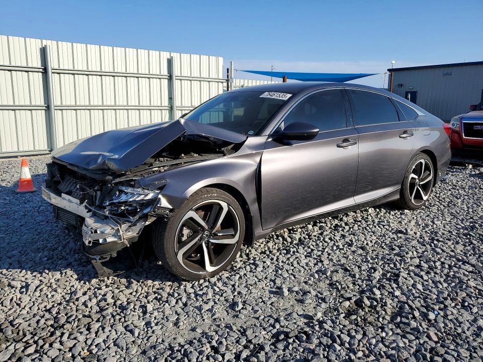 2018 HONDA ACCORD — VIN 1HGCV1F30JA201755