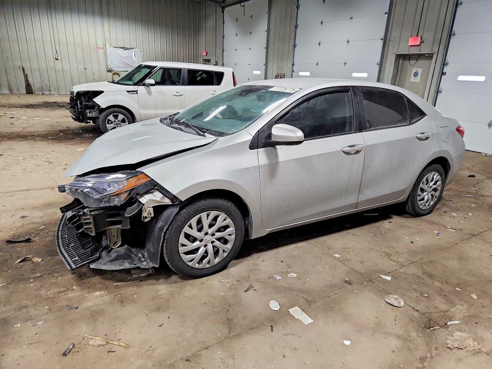 2017 TOYOTA COROLLA — VIN 5YFBURHE4HP649531
