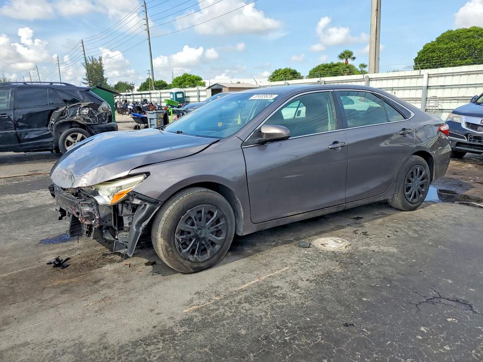 2015 TOYOTA CAMRY — VIN 4T1BF1FK4FU917543