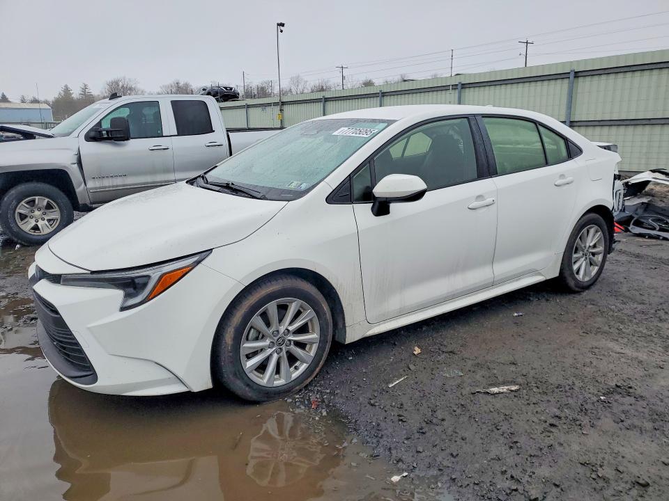 2023 TOYOTA COROLLA — VIN JTDBCMFE0PJ011563