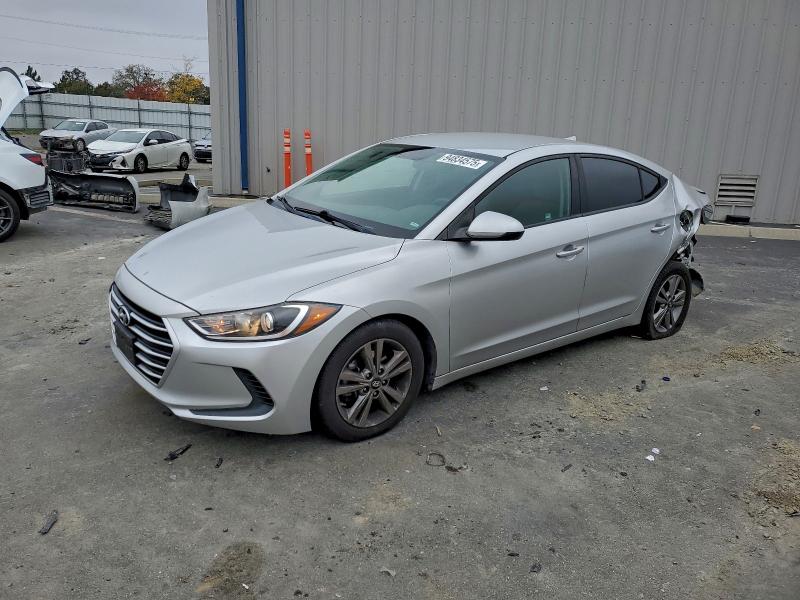 2017 HYUNDAI ELANTRA SE — VIN 5NPD84LF6HH134298