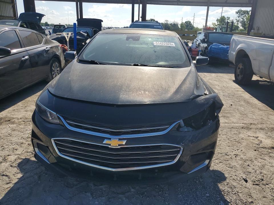 1G1ZD5ST4JF104952