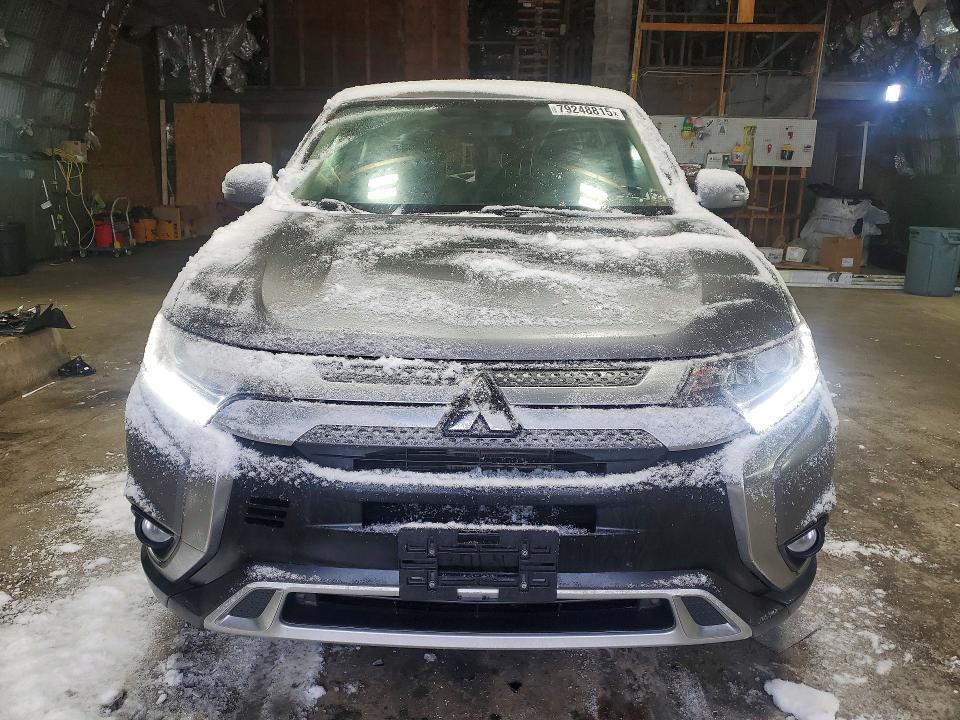 JA4AZ3A33KZ011085