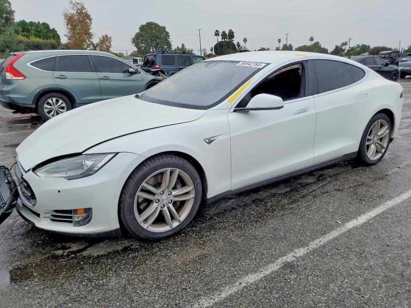 2016 TESLA MODEL S — VIN 5YJSA1E11GF130684