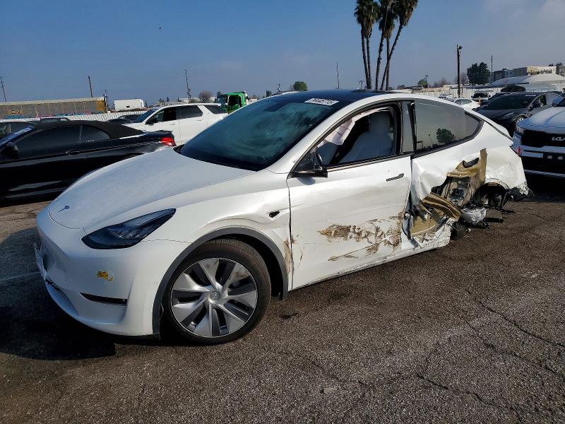 2022 TESLA MODEL Y — VIN 7SAYGDEE4NF353783