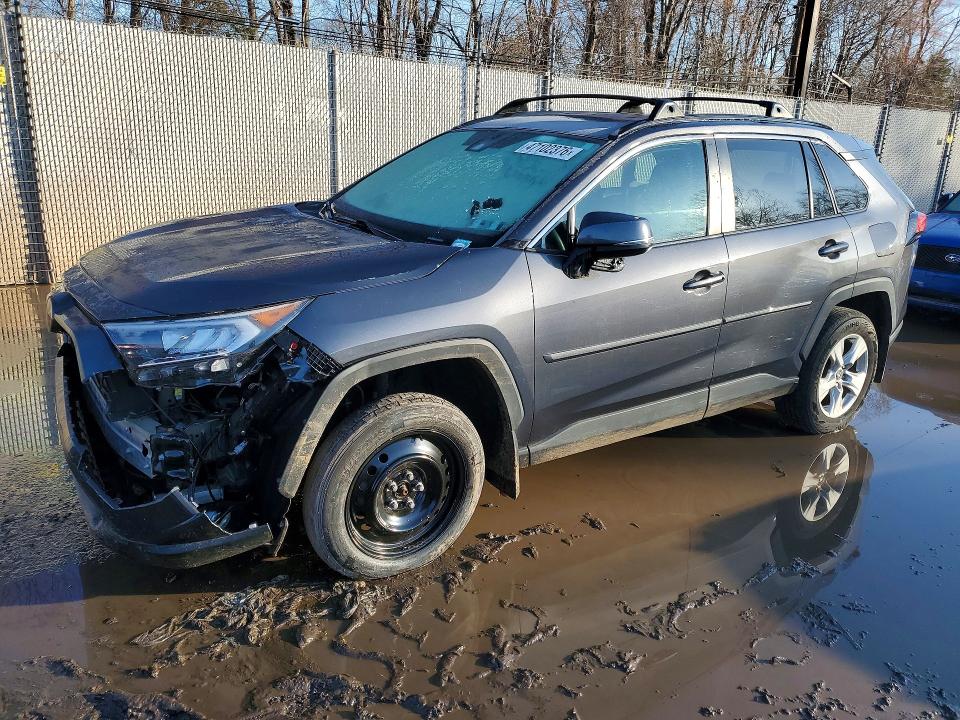 2021 TOYOTA RAV4 — VIN 2T3P1RFV3MW166386