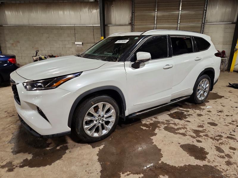 2022 TOYOTA HIGHLANDER — VIN 5TDDZRBH8NS248533