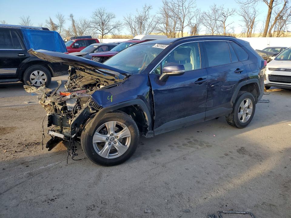 2021 TOYOTA RAV4 — VIN 2T3P1RFV3MW201864