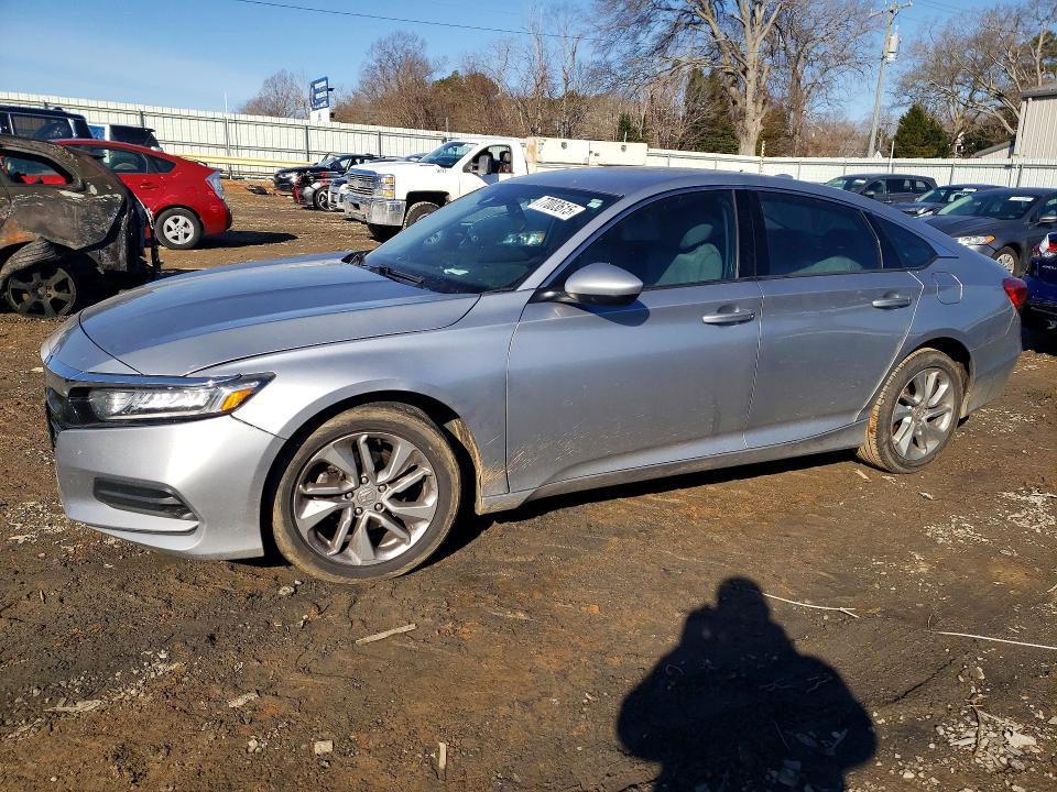 2018 HONDA ACCORD — VIN 1HGCV1F15JA084639