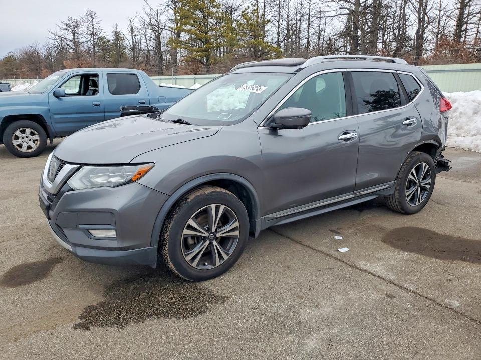 2017 NISSAN ROGUE — VIN 5N1AT2MV1HC889362
