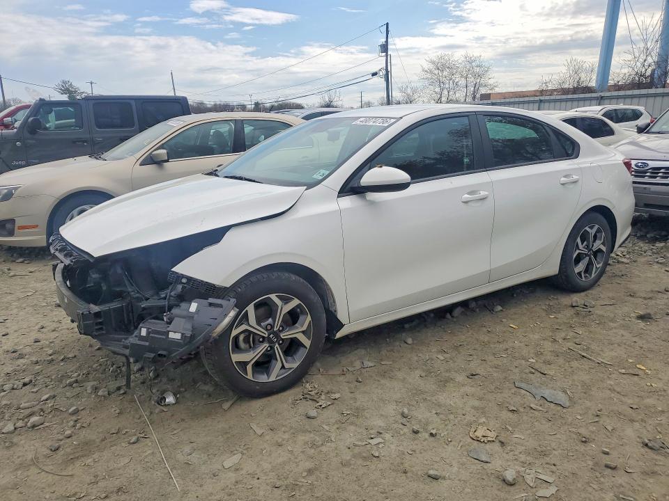 2021 KIA FORTE — VIN 3KPF24AD8ME385852