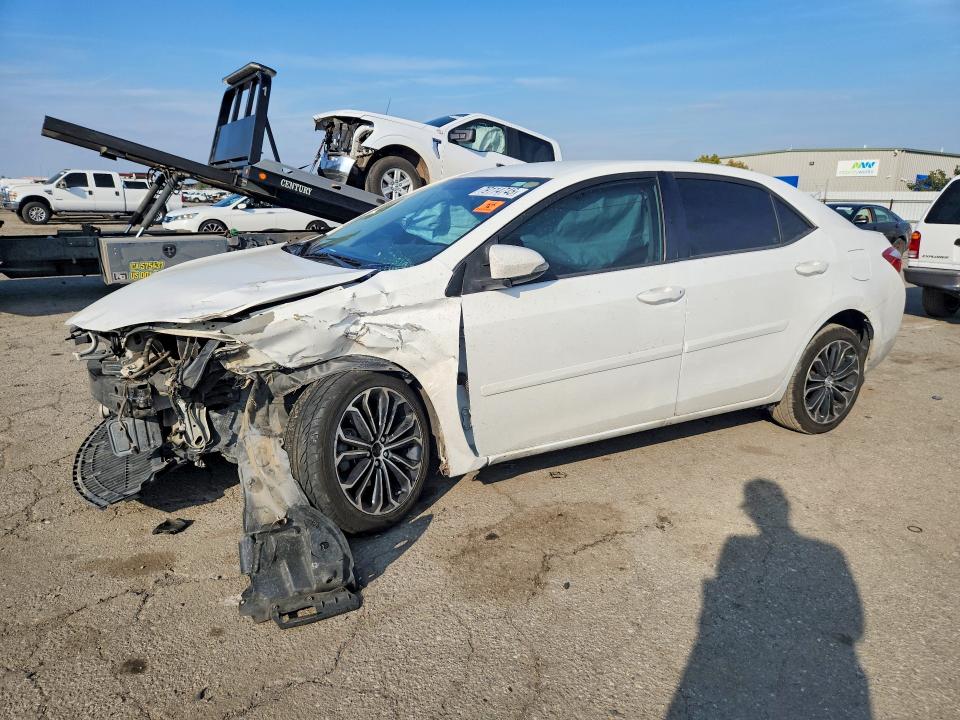 2016 TOYOTA COROLLA — VIN 5YFBURHEXGP450899