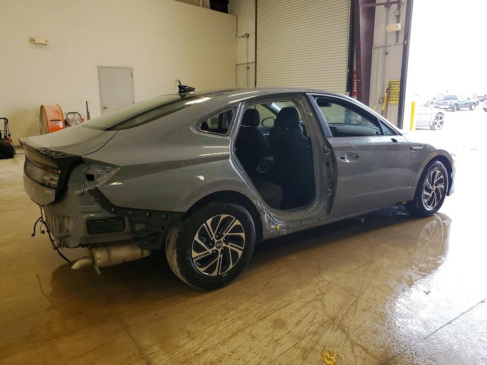 KMHL24JJ7TA148713