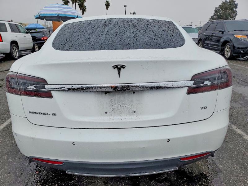 5YJSA1E11GF130684