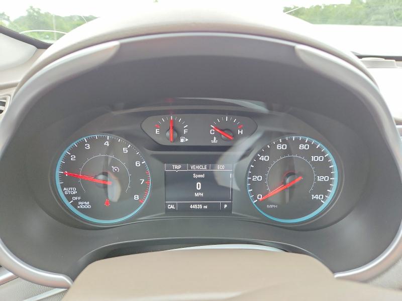 1G1ZB5ST6HF158351