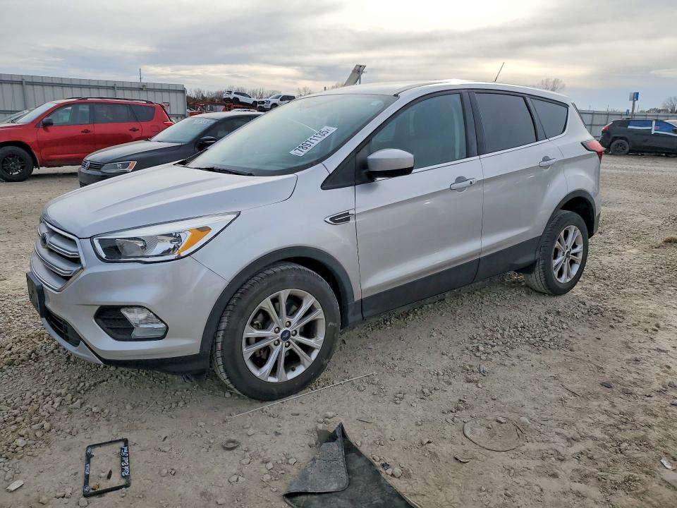 2019 FORD ESCAPE — VIN 1FMCU0GD9KUB86171