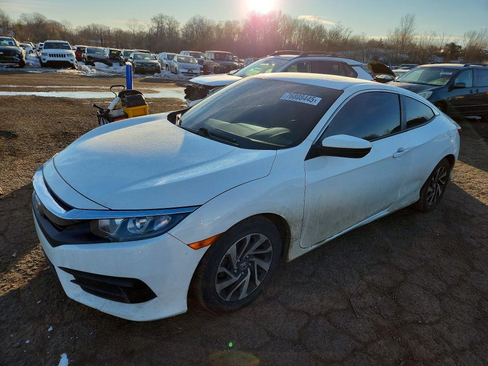 2018 HONDA CIVIC — VIN 2HGFC4B05JH308835
