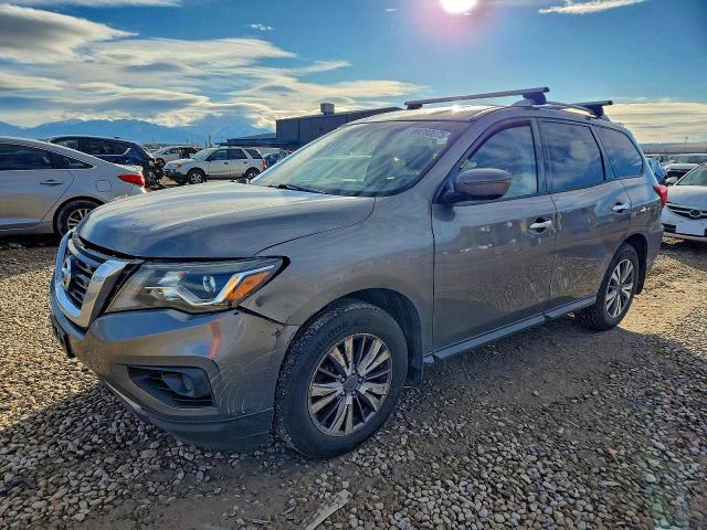 2017 NISSAN PATHFINDER — VIN 5N1DR2MM8HC679540