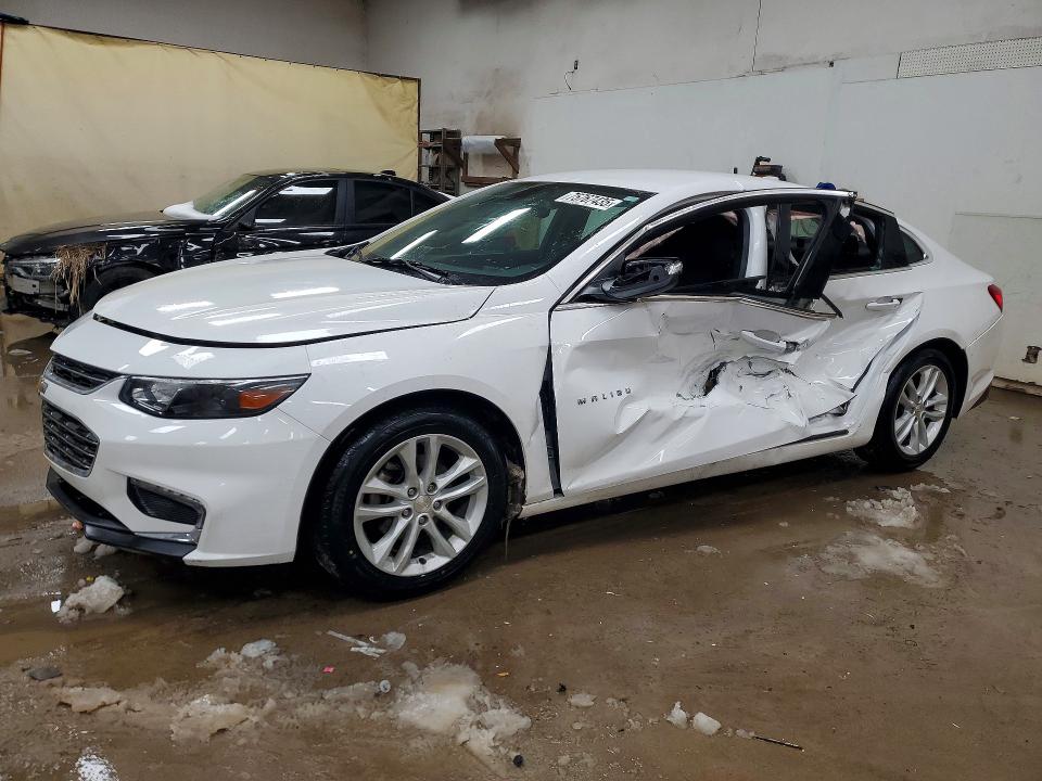 2017 CHEVROLET MALIBU — VIN 1G1ZE5ST2HF215197