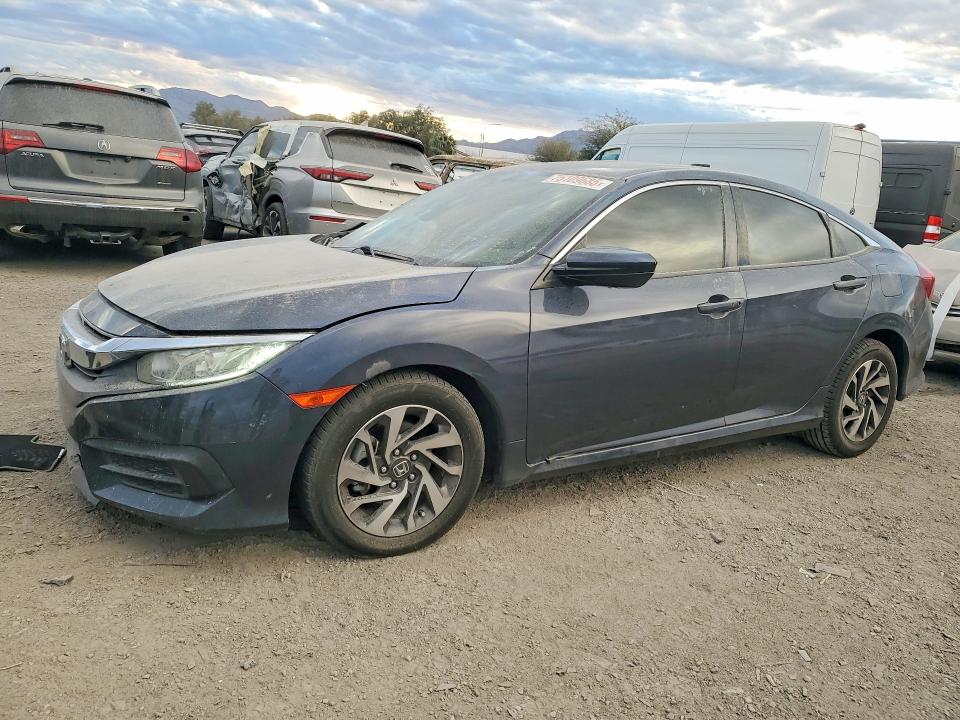 2018 HONDA CIVIC — VIN 19XFC2F70JE017679