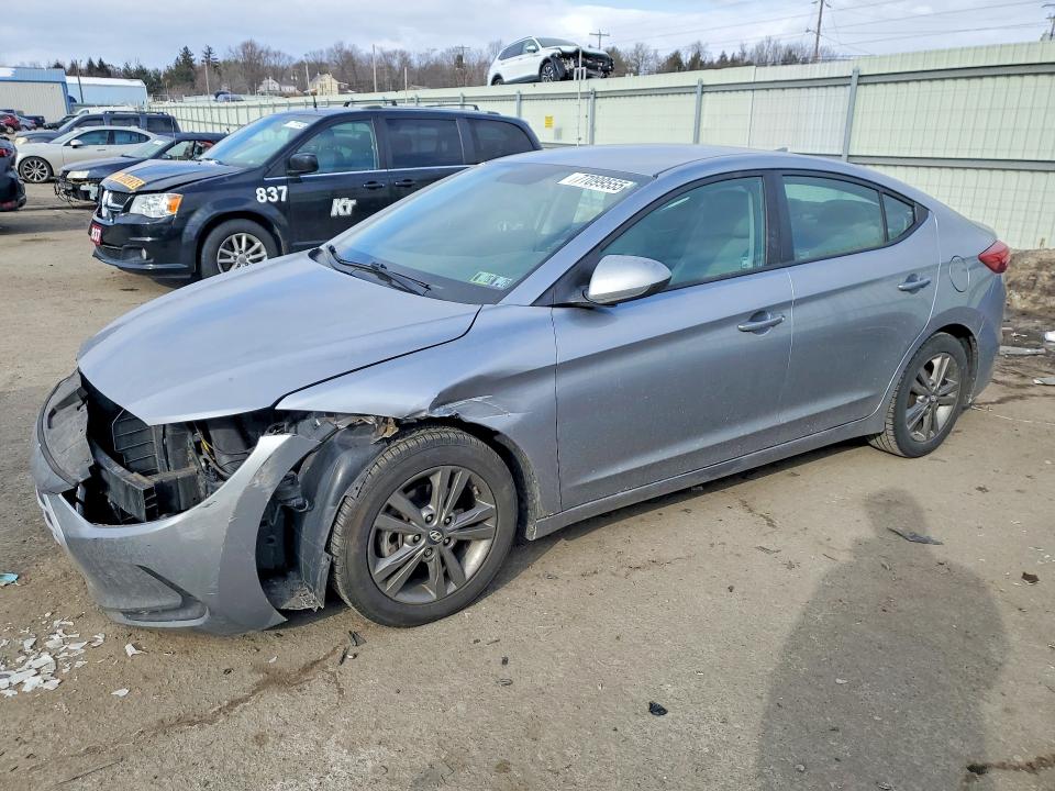 2017 HYUNDAI ELANTRA SE — VIN 5NPD84LFXHH045026