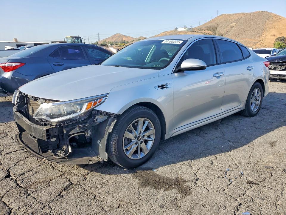 2018 KIA OPTIMA — VIN 5XXGT4L32JG232621