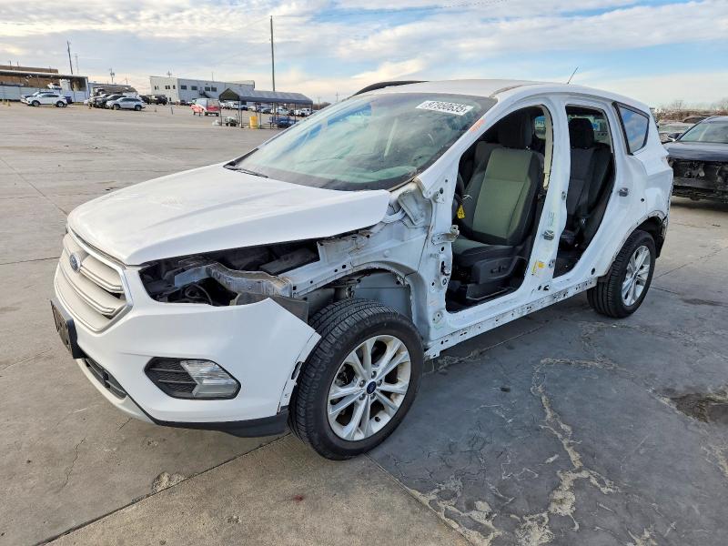 2018 FORD ESCAPE — VIN 1FMCU0G97JUB47153