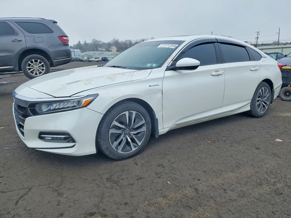 2018 HONDA ACCORD — VIN 1HGCV3F5XJA000233