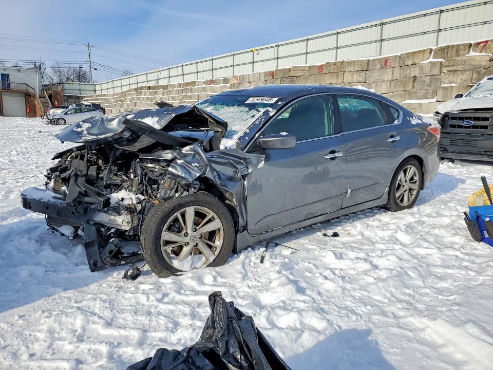2015 NISSAN ALTIMA — VIN 1N4AL3AP2FC224537